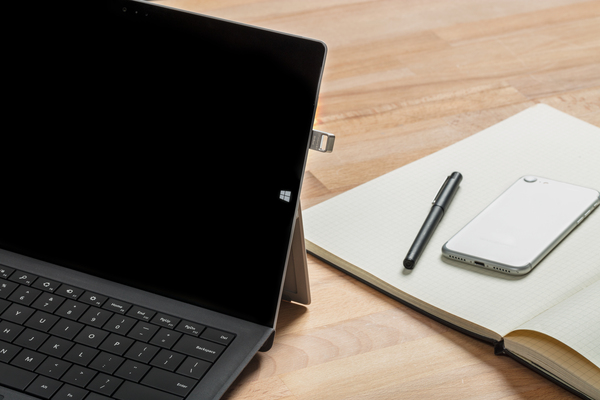 Kingston 64 GB DataTraveler Micro 3.1 USB 3.0 - minne, Metallisk