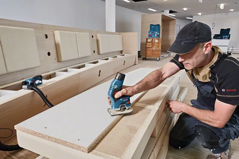 Bosch GKF 12V-8 Professional - sladdlös kantfräs