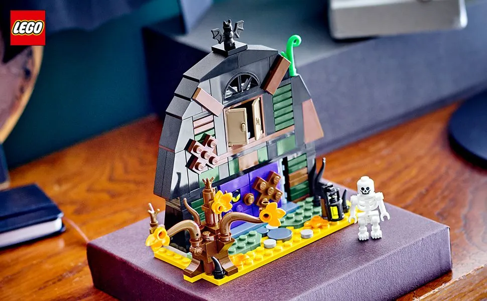 LEGO Halloween Loft 40721