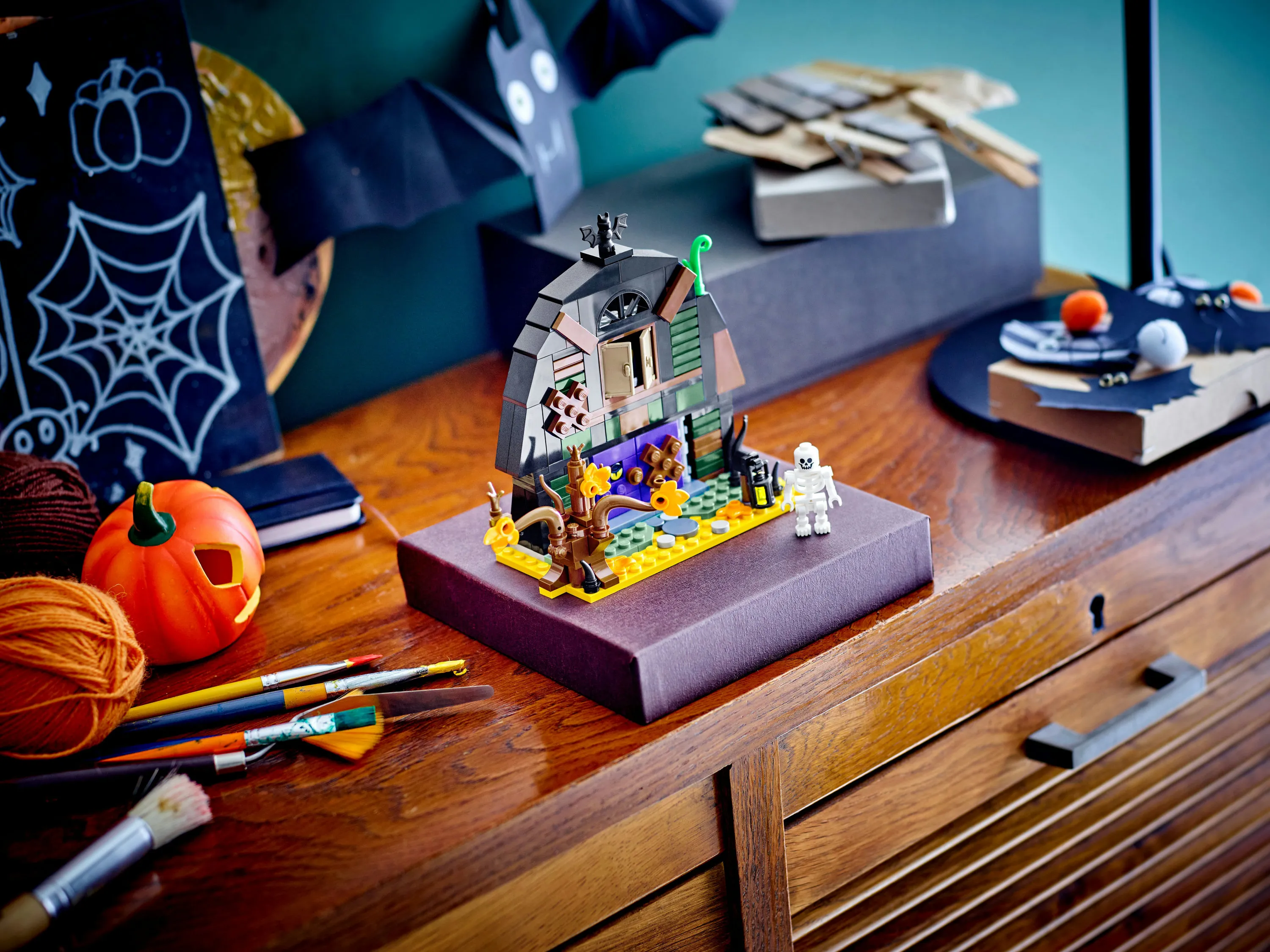 LEGO Halloween Loft 40721