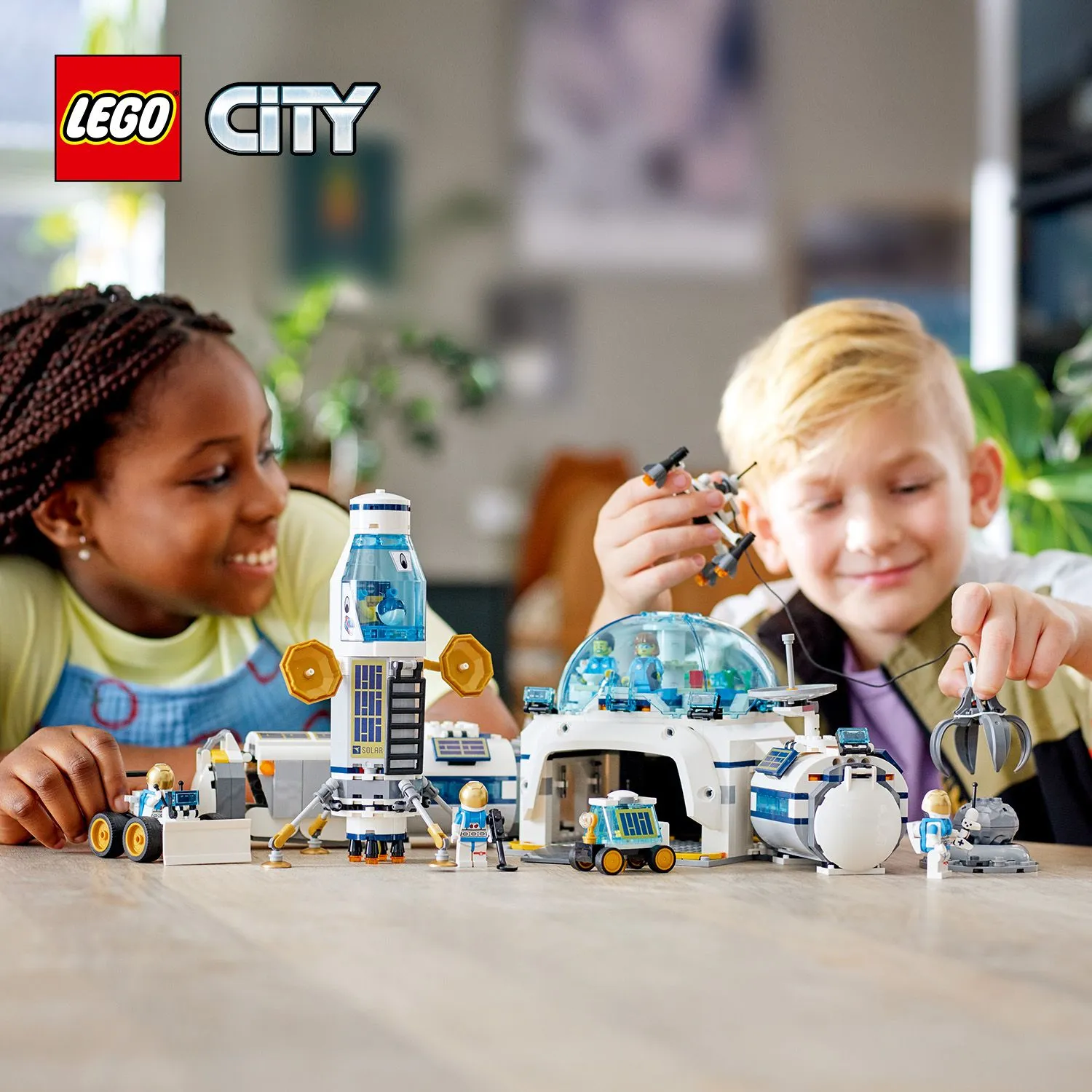Lego City - m&aring;nforskningsbas 60350