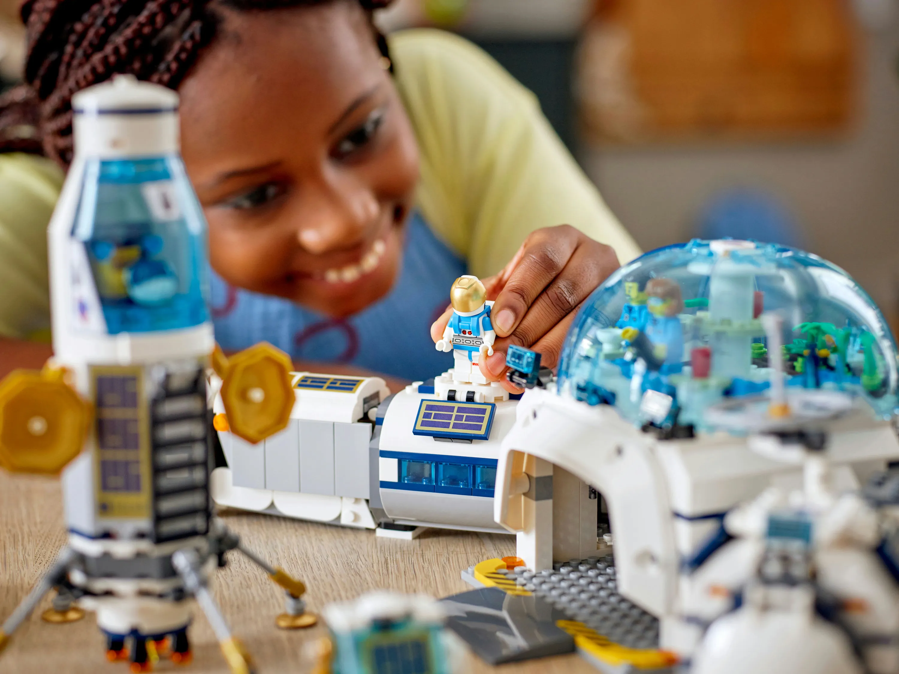 Lego City - m&aring;nforskningsbas 60350