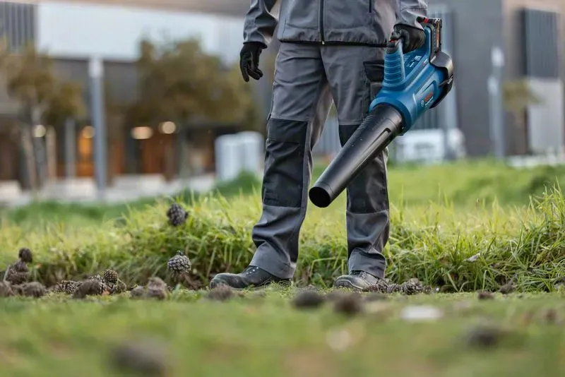 Bosch GBL 18V-750 solo -lehtipuhallin