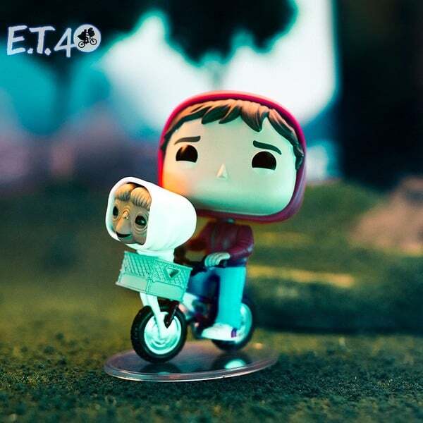 Funko POP! ET - Elliott with ET on Bike - figure (12.1 cm)