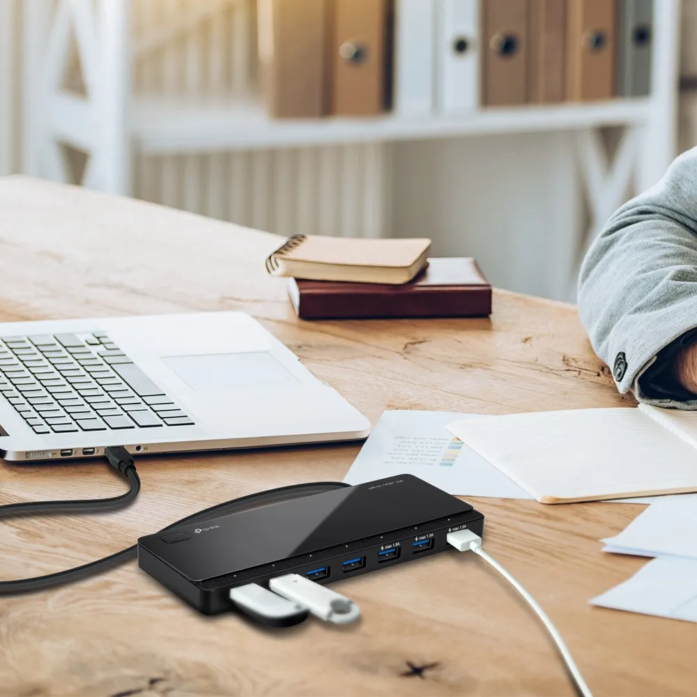 TP-Link UH700- USB 3.0 hubb med 7-portar, n&auml;tadapter medf&ouml;ljer, svar