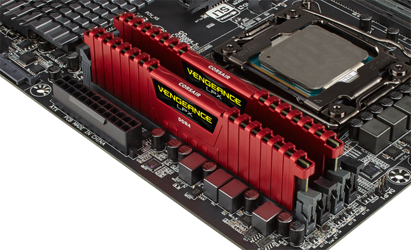 Corsair 16GB (4x4GB) Vengeance LPX, DDR4 2666MHz - punainen