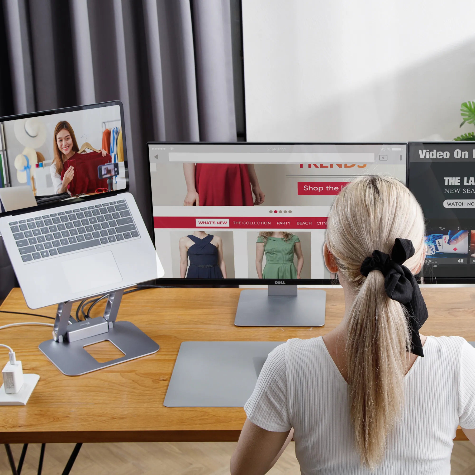 J5 Create MULTI-ANGLE DUAL 4K DOCKING - STAND