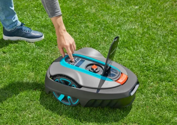 Gardena smart SILENO city 400 - robotic lawnmover