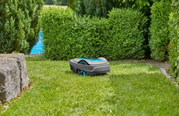 Gardena smart SILENO city 400 - robotic lawnmover