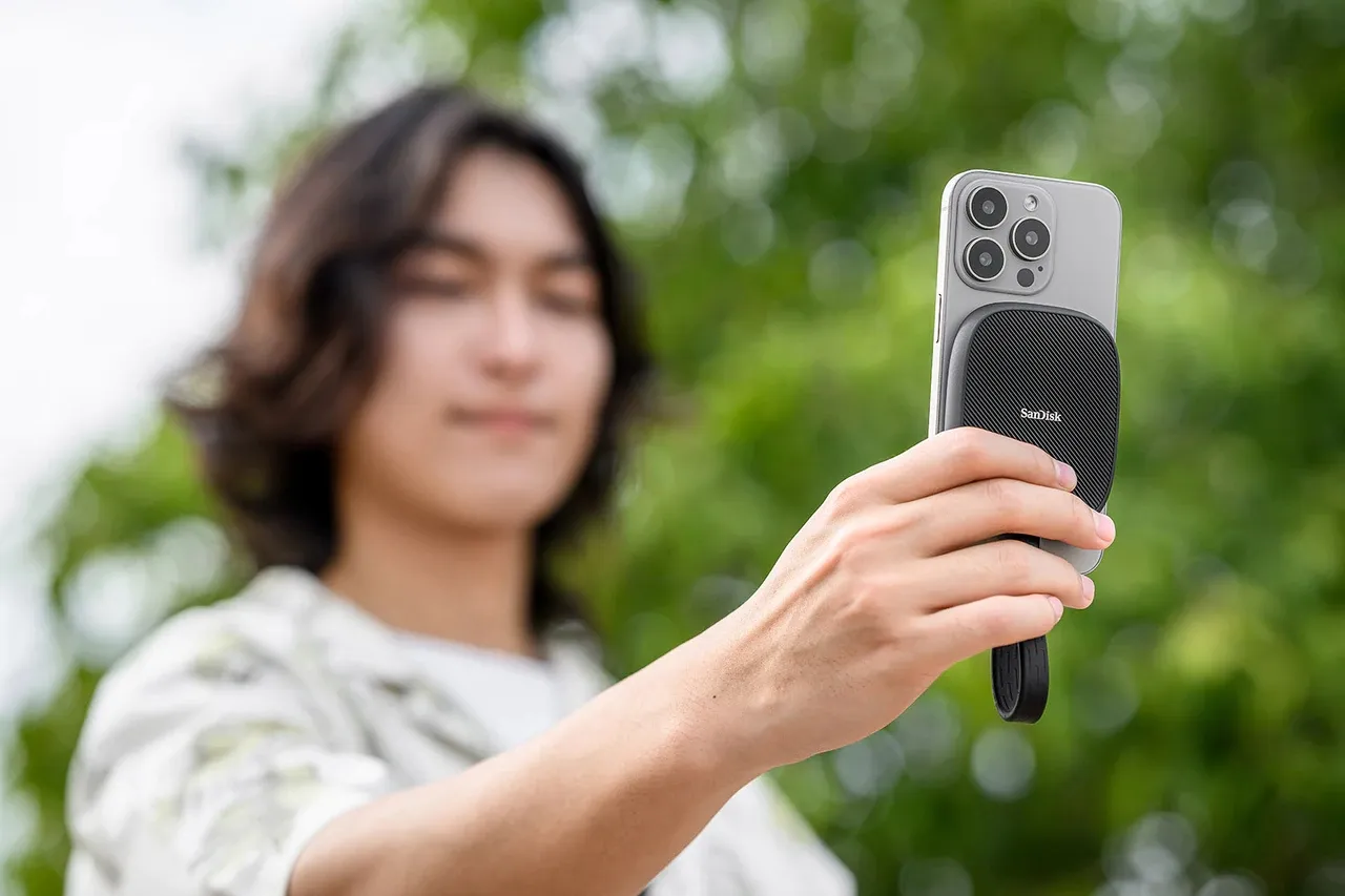 SanDisk Portable SSD 1 TB extern SSD med USB-C, robust, vattent&aring;lig, bl&aring;