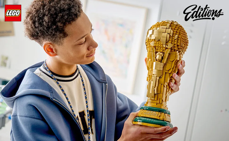 LEGO Editions FIFA World Cup Official Trophy 43020