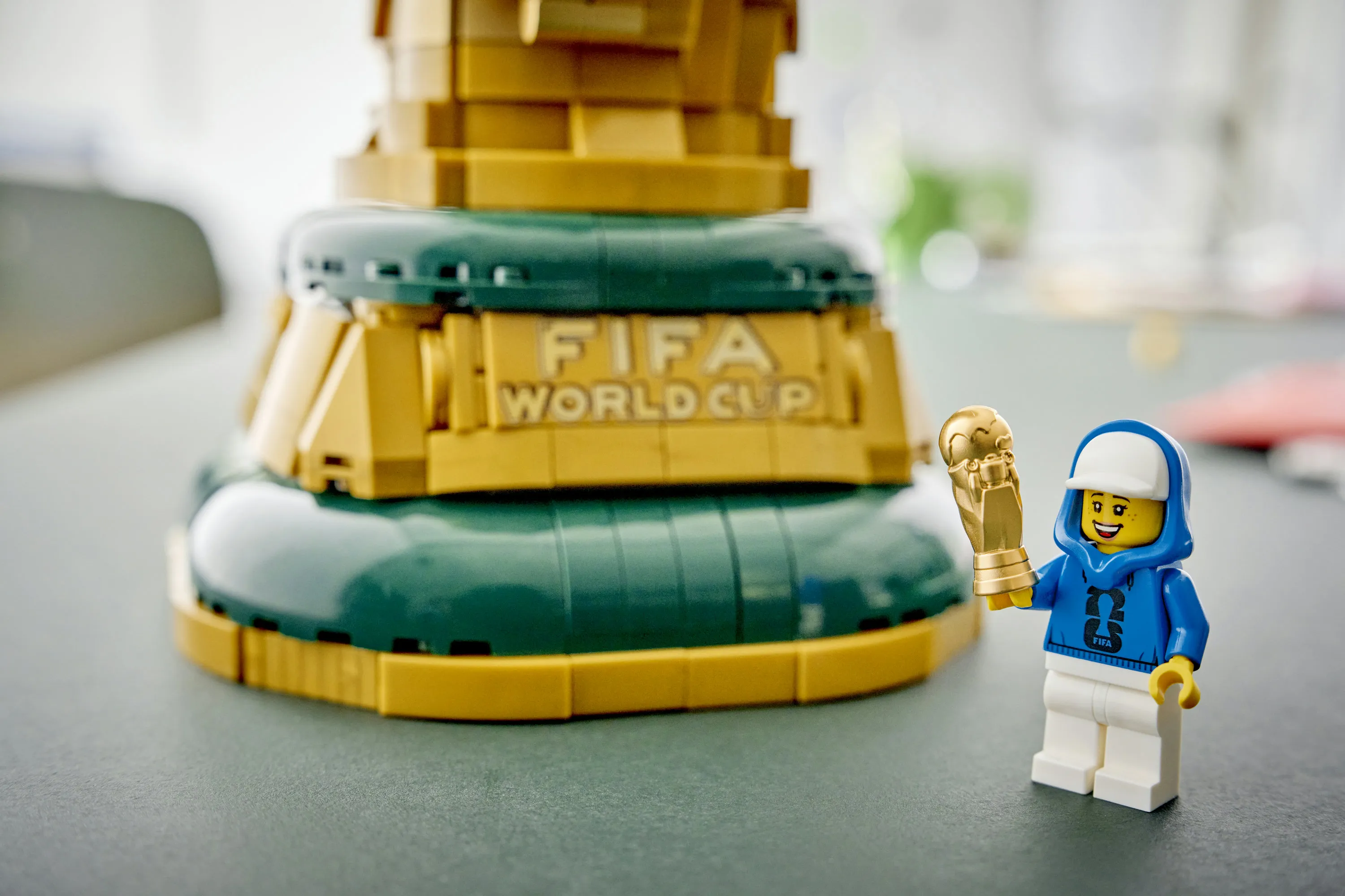 LEGO Editions FIFA World Cup Official Trophy 43020