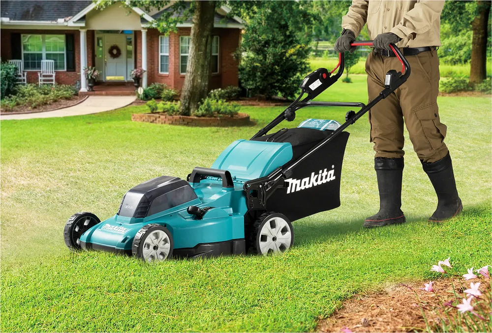 Makita DLM480Z 36 V LXT 48 cm Batteridriven gr&auml;sklippare utan drivning
