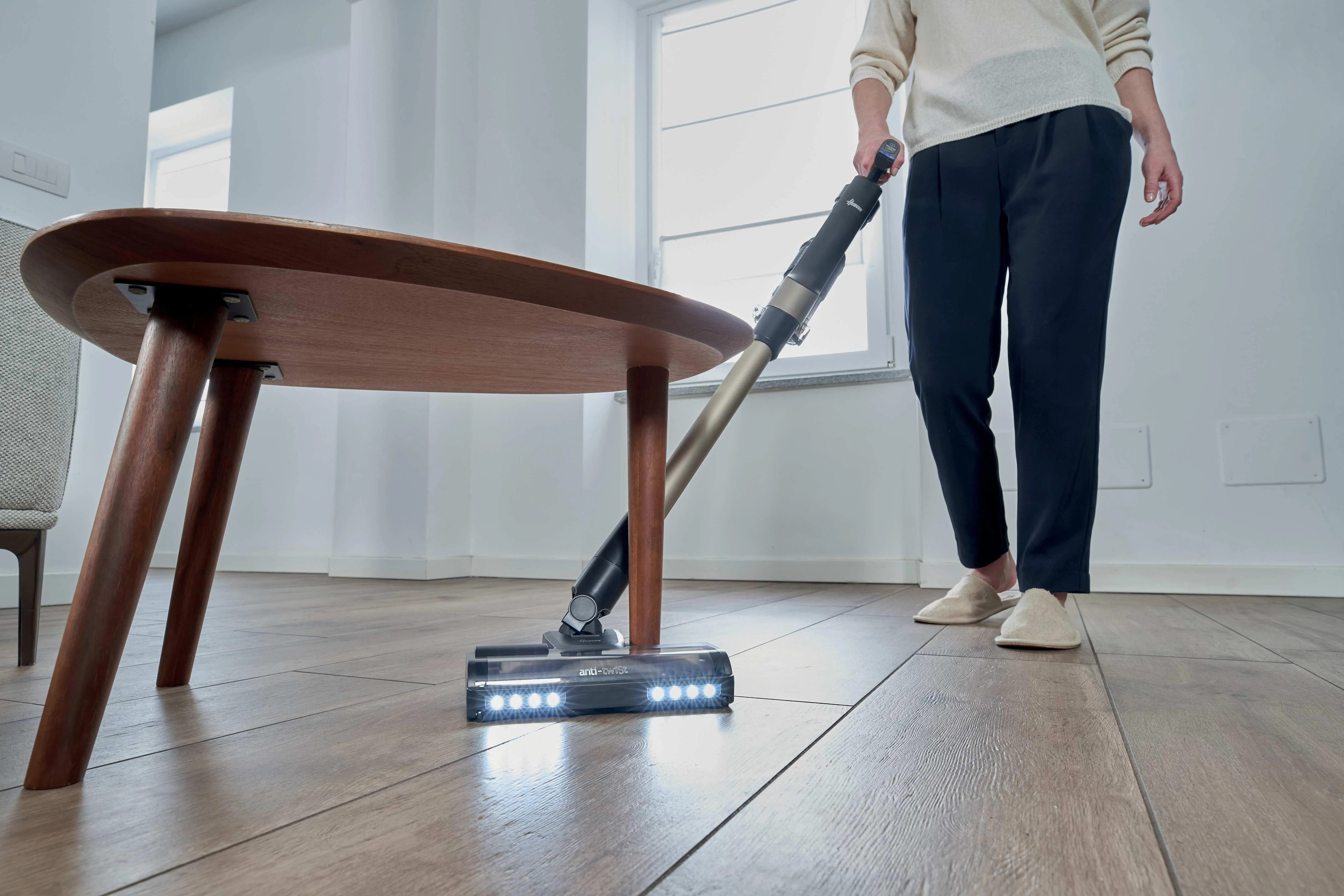 Hoover HF210PP 011 14.4V Stick vacuum cleaner, Black, Gold