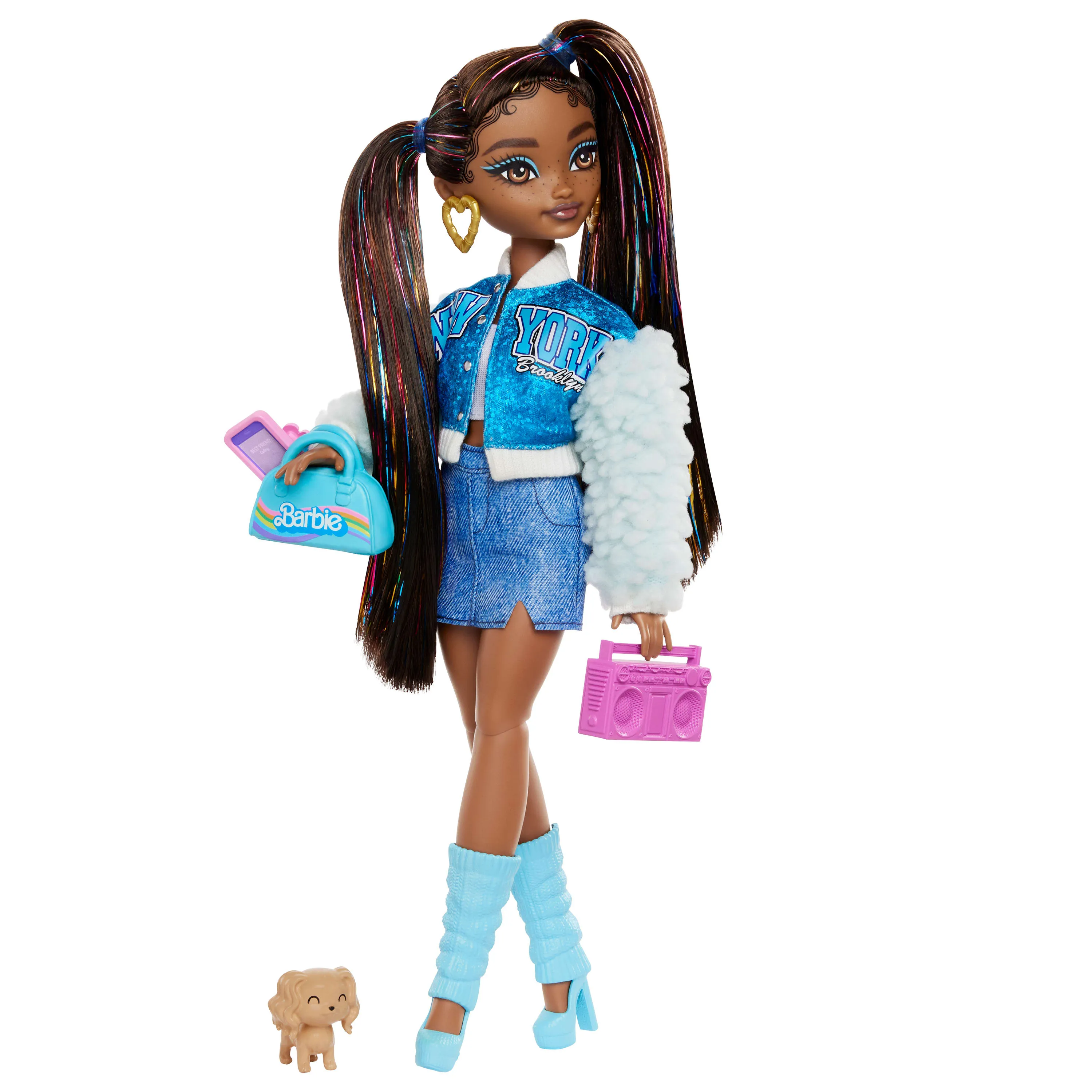 Mattel Barbie Dream Besties Brooklyn and Accessories, Doll