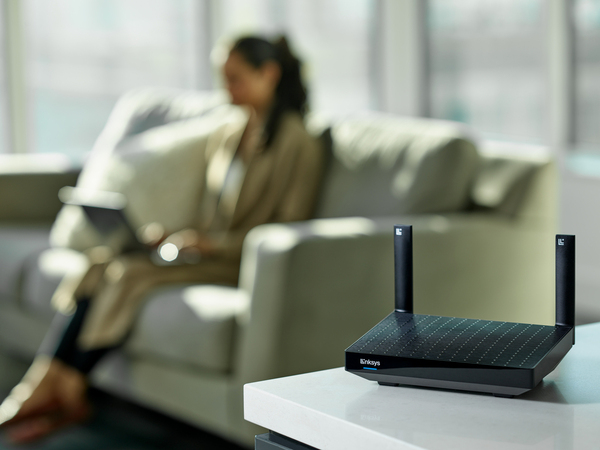 Linksys Hydra Pro MR5500 -reititin, Wi-Fi 6, AX5400, Dual-band, musta