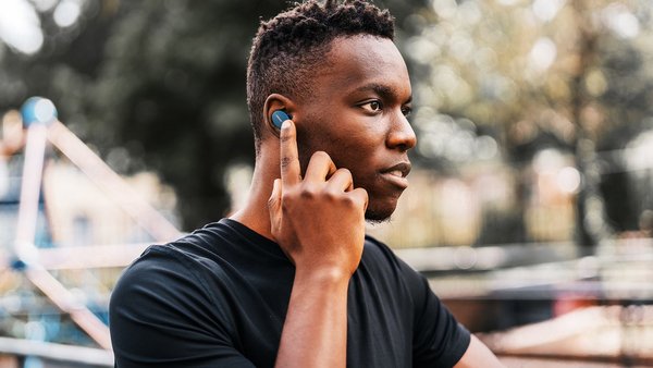 Bose Sport Earbuds -langattomat urheilunappikuulokkeet, Glacier White