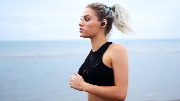 Bose Sport Earbuds -langattomat urheilunappikuulokkeet, Glacier White