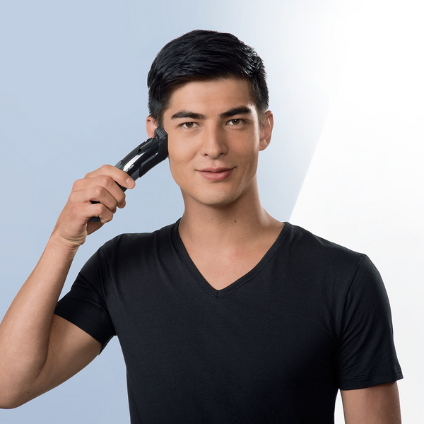 *BRAUN KOTIPARTURI HAIR PERFECT HC3050. Series 3 Hair Clipper - &Auml;&auml;rimm&auml;inen hiustenleikkuukokemus, jossa on valittavana 8 pituutta (3-24mm). T&auml;ysin vesipest&auml;v&auml;,