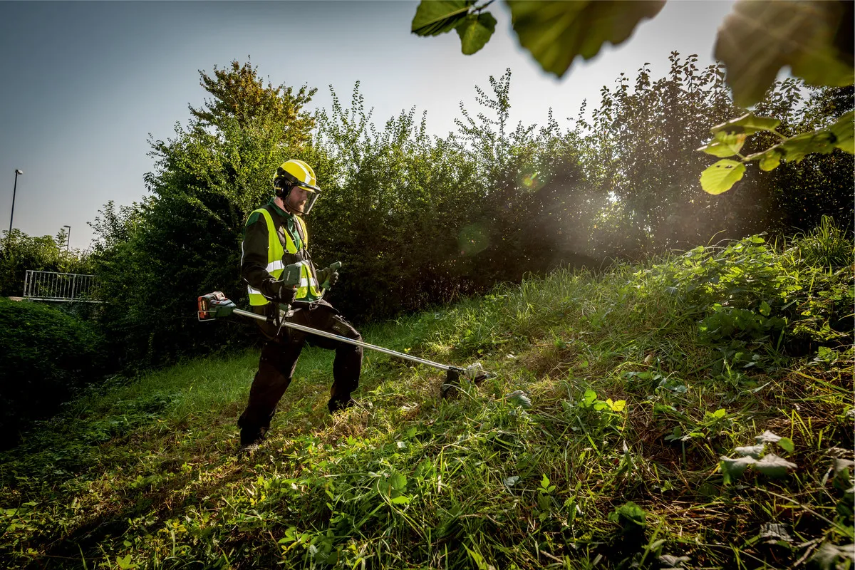Metabo FSB 36-18 LTX BL - cordless brush cutter