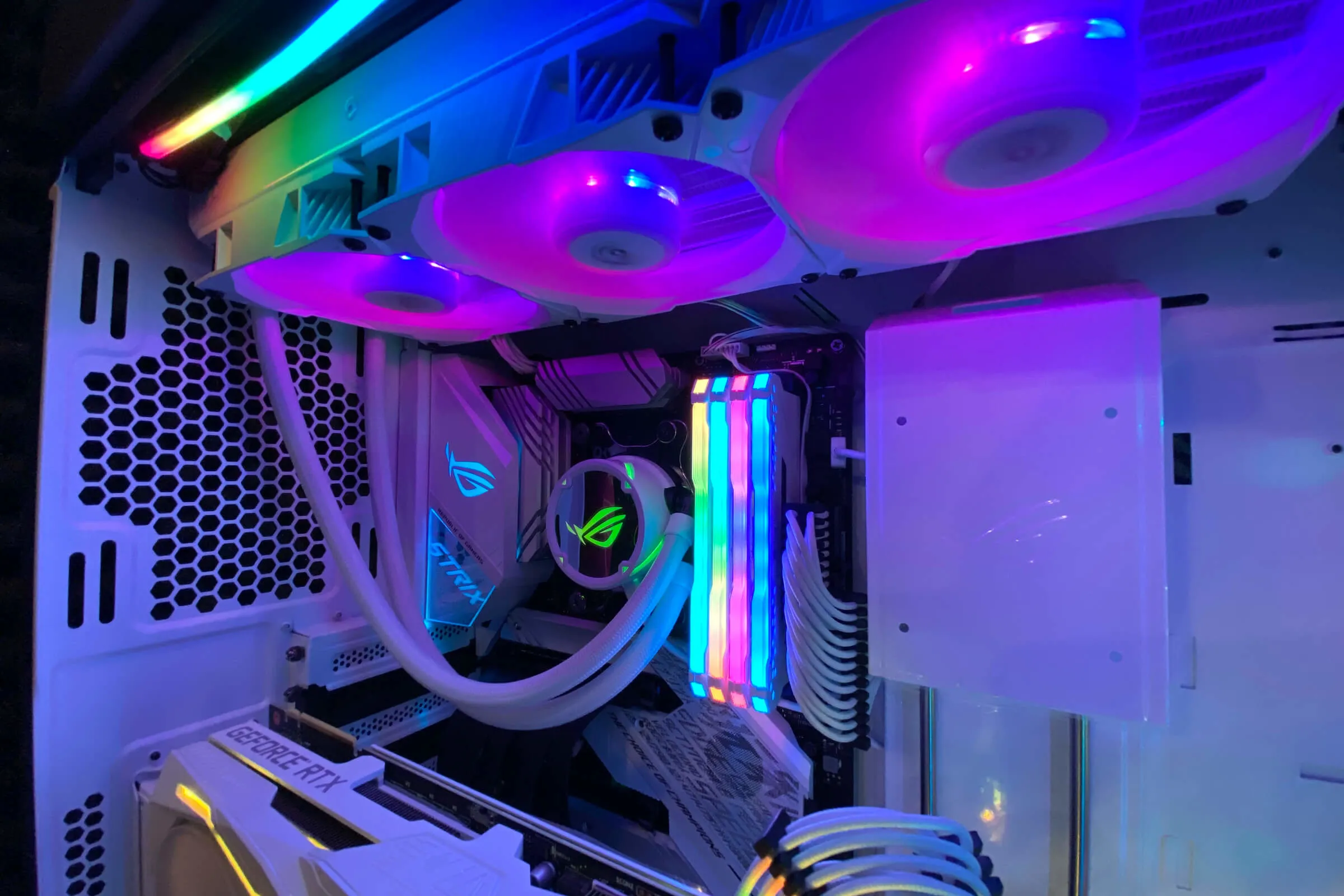 Asus ROG Strix LC 240 RGB White Edition - AiO liquid cooler
