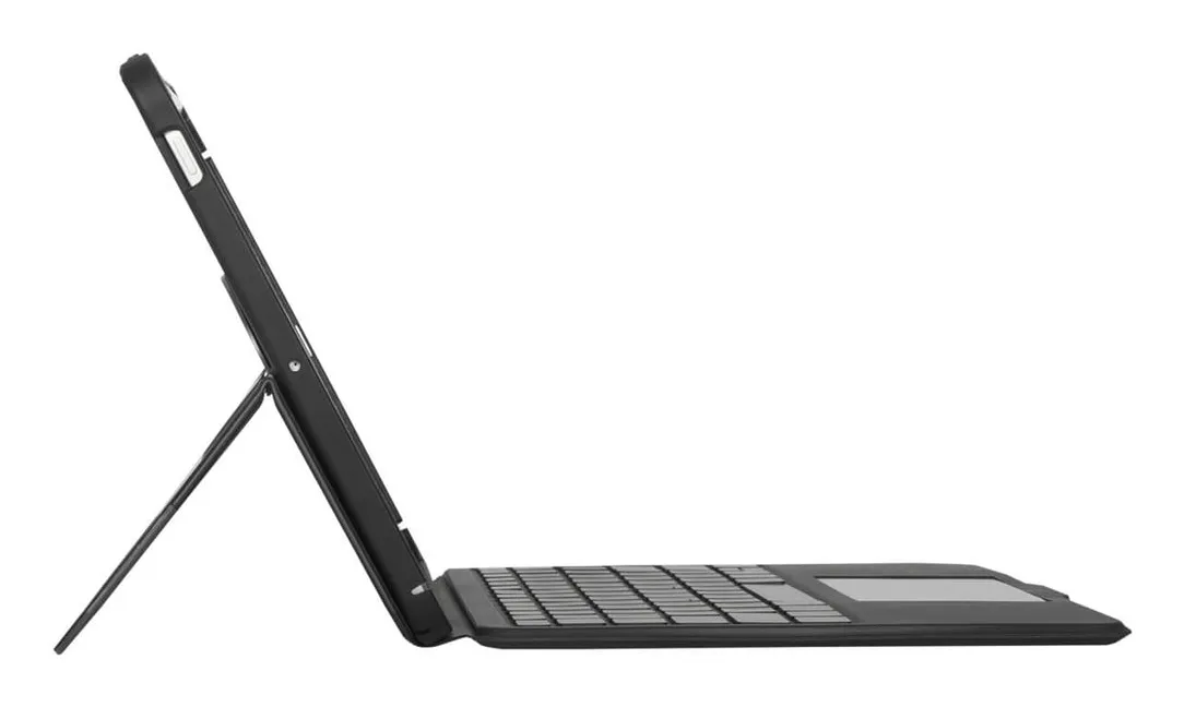 Targus VersaVu - Bluetooth-keyboard case with touchpad for iPad Pro&reg; 11&quot; (M4) (Nordic)