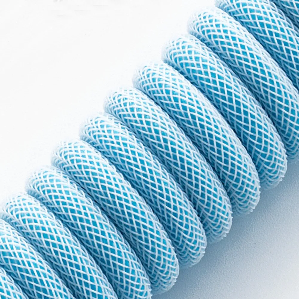 CableMod Pro Coiled Keyboard Cable, USB A -> USB Type C, 150cm, Blueberry Cheesecake
