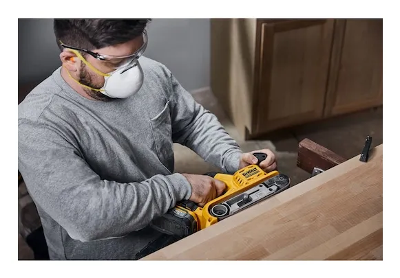 DEWALT DCW220NT-XJ 18V XR Brushless Cordless Belt Sander, Bare Tool