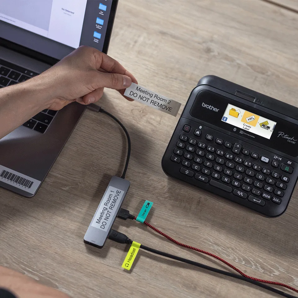 PT-D610BTVP P-touch desktop label printer, up to 24 mm, Blue