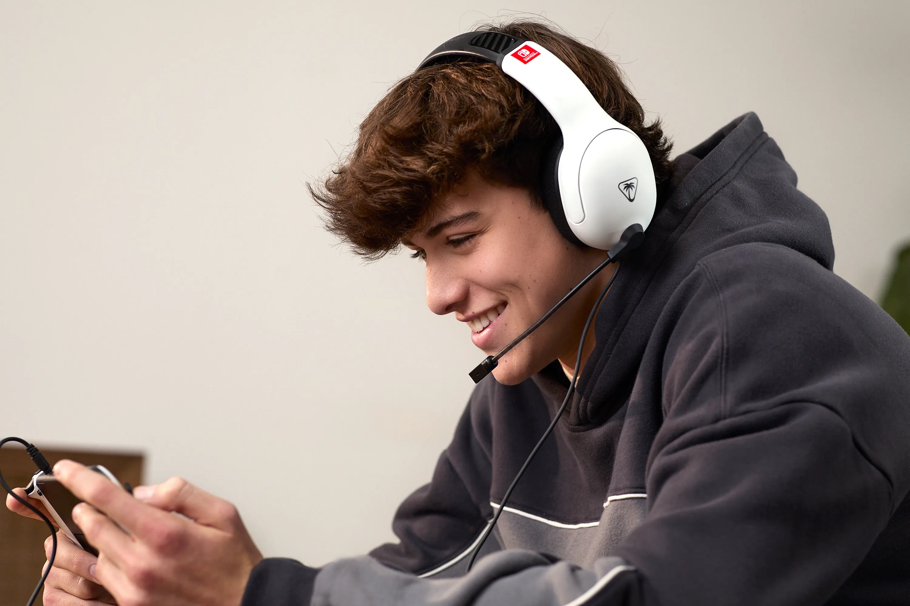 Turtle Beach Airlite Fit Gaming Headset, Black/White