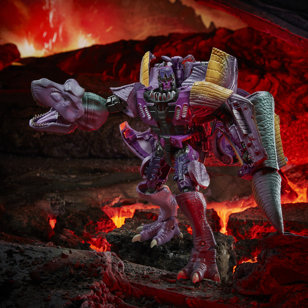 Transformers Generations War for Cybertron: Kingdom Leader, Asst.