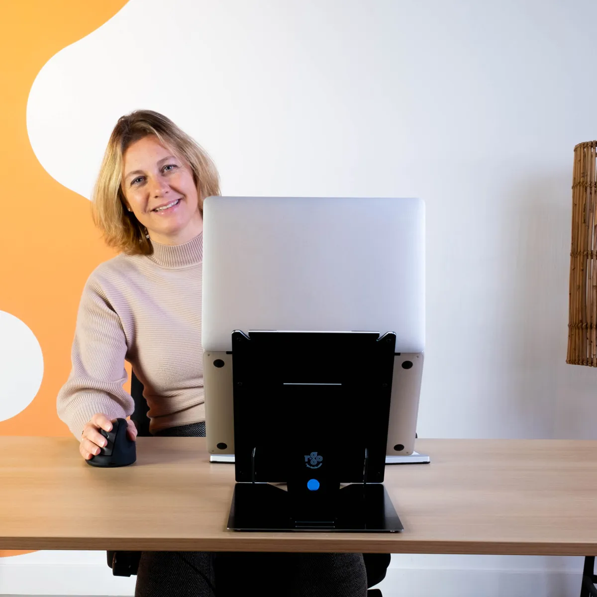 R-Go Riser Duo, Tablet and Laptop Stand, adjustable, black