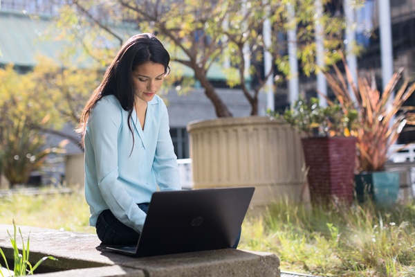 HP 15.6" ZBook Studio G3, 512GB, NVIDIA Quadro M1000M 2GB, Win 10 Pro - kannettava, musta