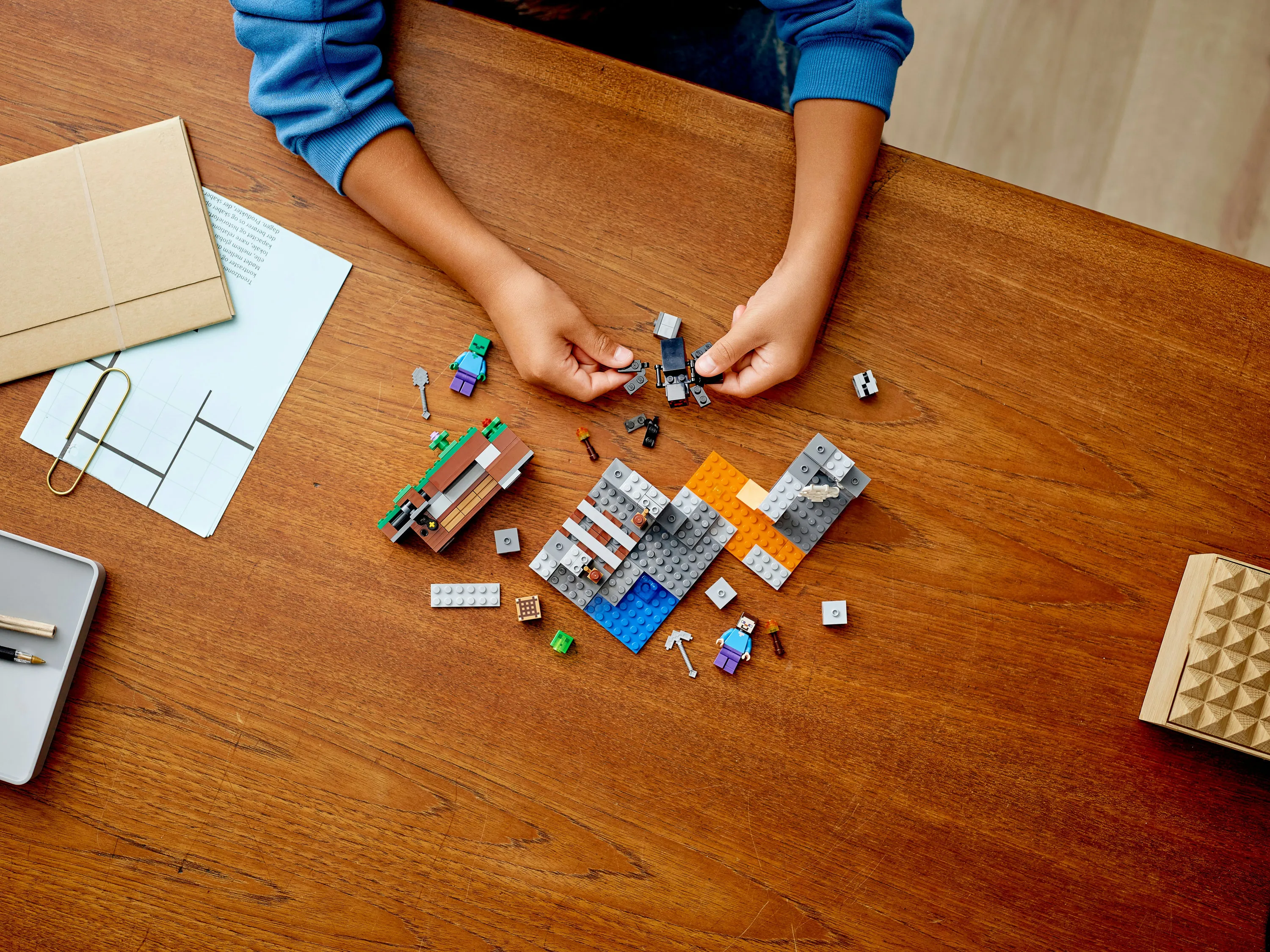Lego Minecraft &rdquo;Hyl&auml;tty&rdquo; kaivos 21166