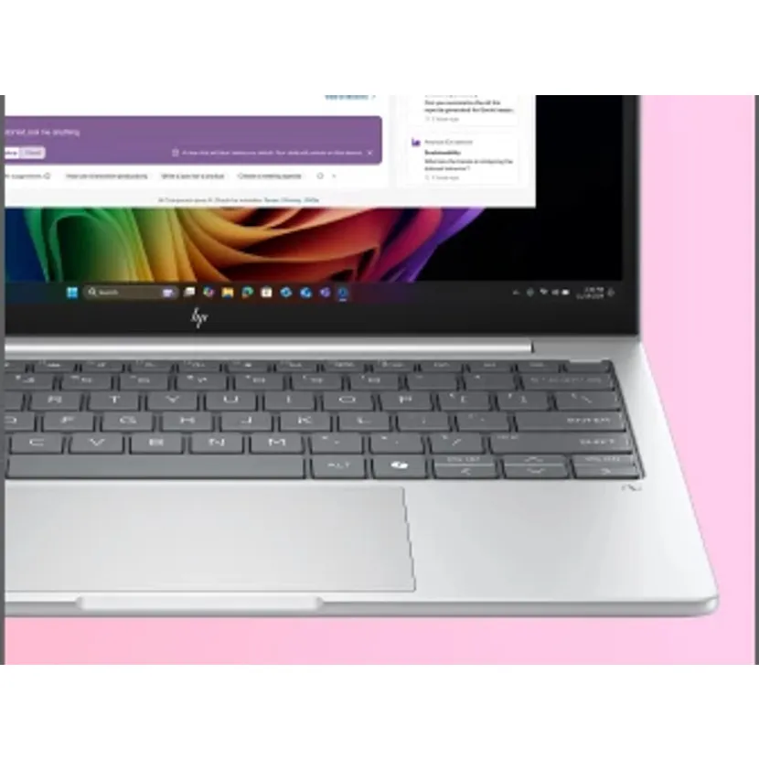 HP EliteBook 8 G1a 13 AI 13.3" Ryzen AI 5 340, 32 GB, 512 GB, Win 11 Pro - b&auml;rbar dator, silver