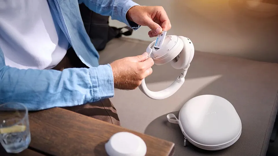 Philips TAH6000WT/00 Wireless Over-ear Headphones, White