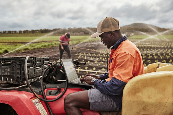 HP ProBook Fortis G9 14" N6000, 8GB, 128GB SSD, Win 11 Pro - notebook, Black HP ProBook Fortis G9 14" N6000, 8GB, 128GB SSD, Win 11 Pro - notebook, Black