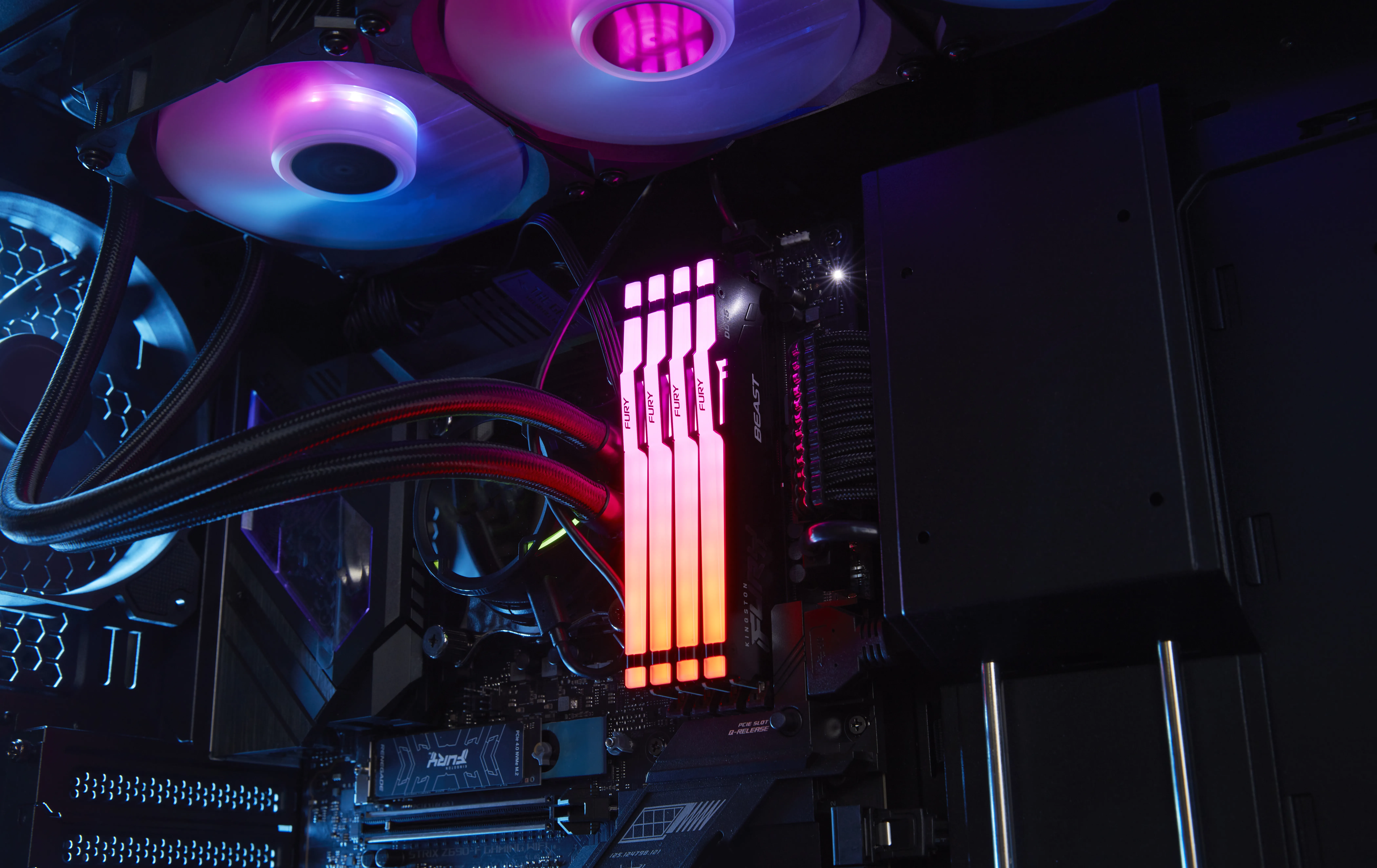 Kingston FURY Beast RGB 16 Gt (2 x 8 Gt) DDR5 5600 MHz, CL40 -muisti (XMP/EXPO)