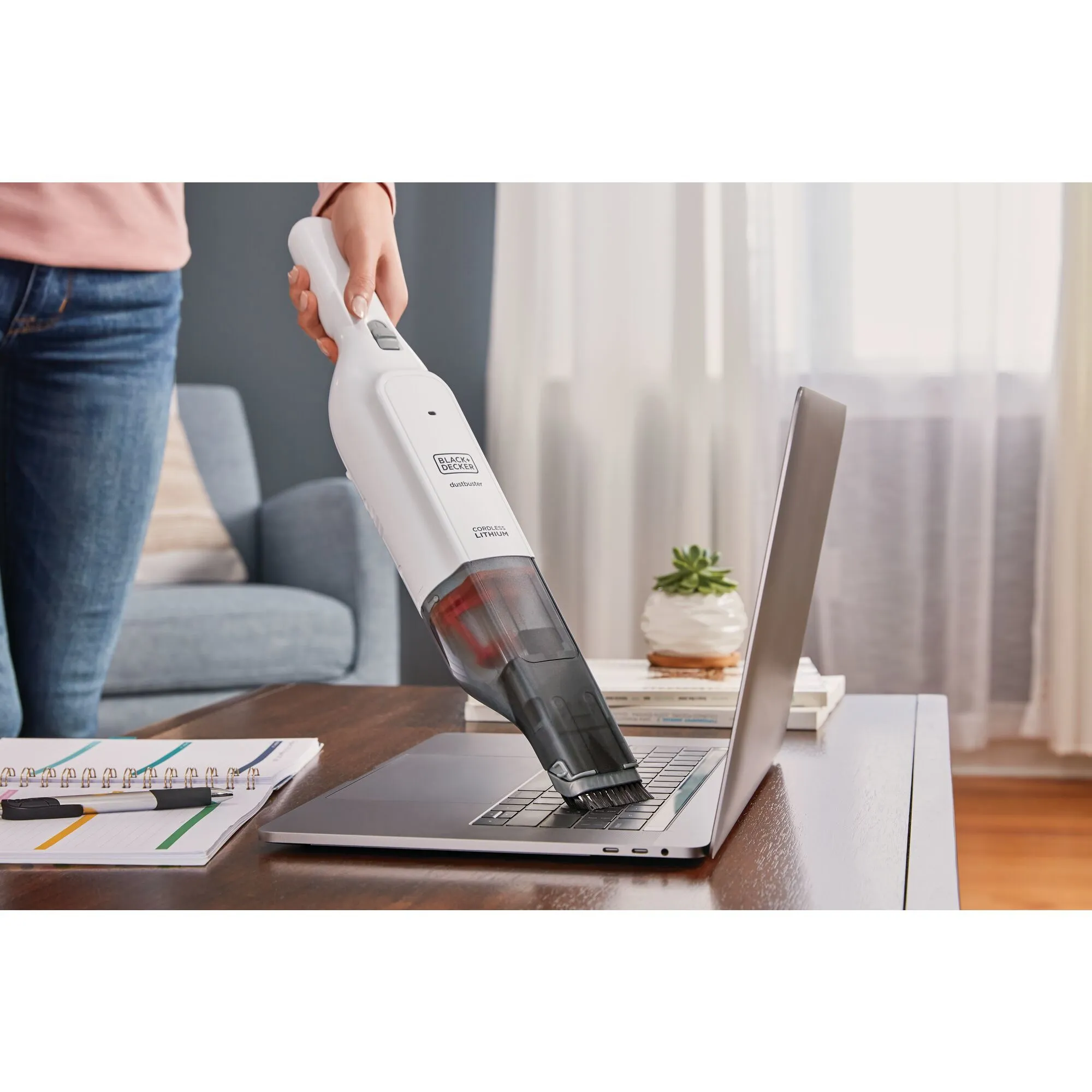 Black&amp;Decker HLVC315B11 12V, 1.5 AH - handdammsugare