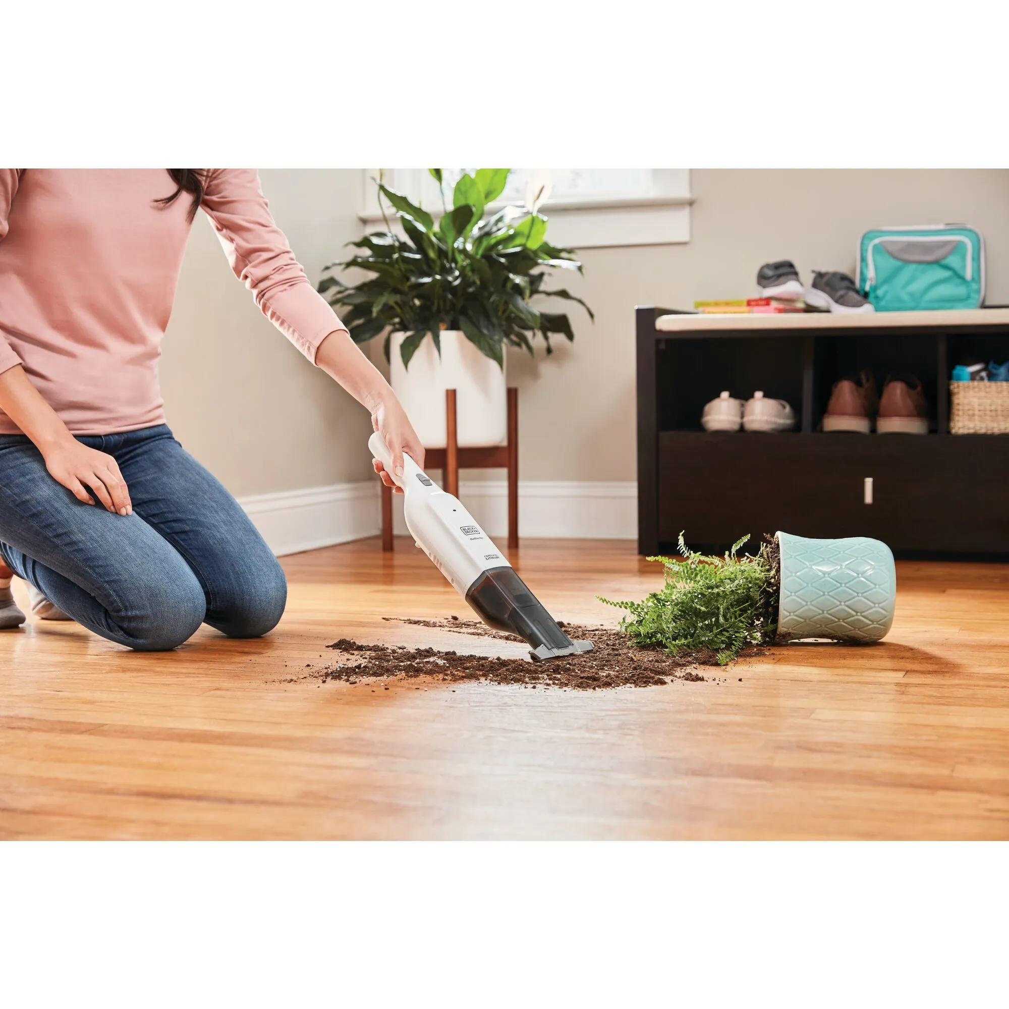 Black&Decker HLVC315B11 12V, 1.5 AH -käsi-imuri