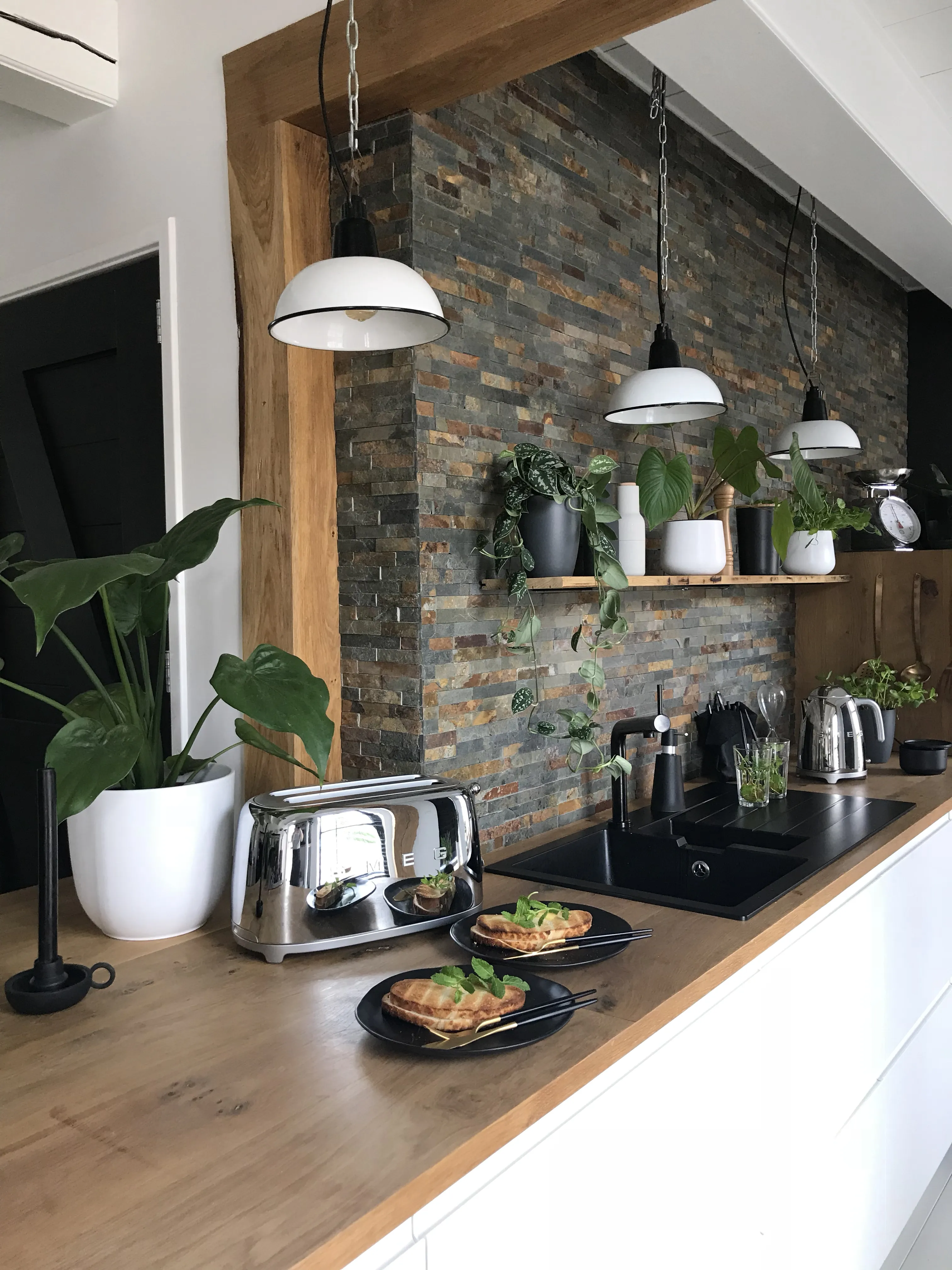 Smeg TSF02SSEU -leiv&auml;npaahdin, 4 viipaleetta, kiillotettu ter&auml;s