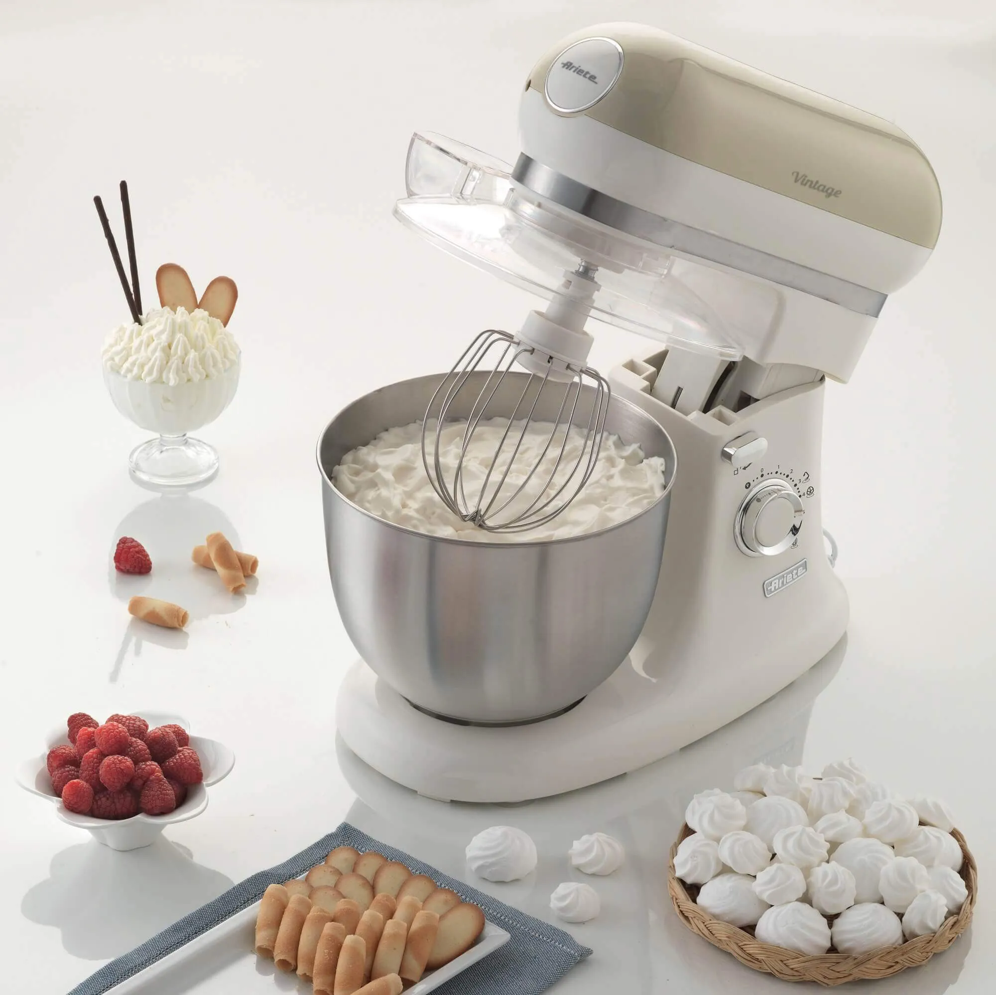 Ariete Vintage -yleiskone, Beige