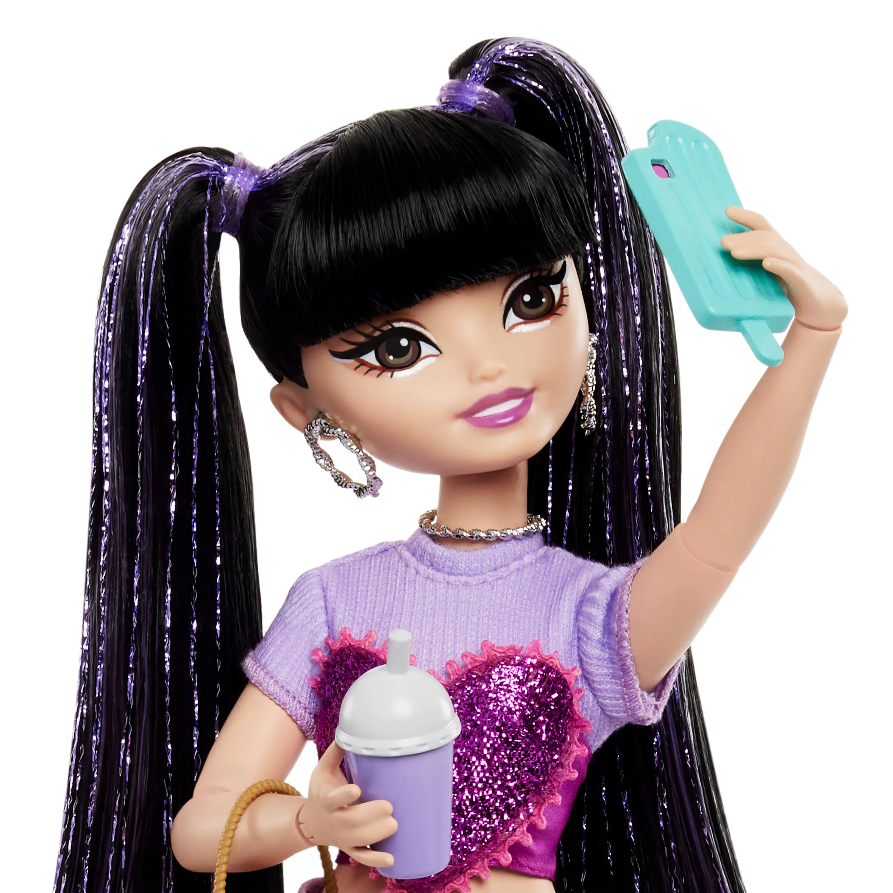 Mattel Barbie Dream Besties Renee and Accessories, Doll