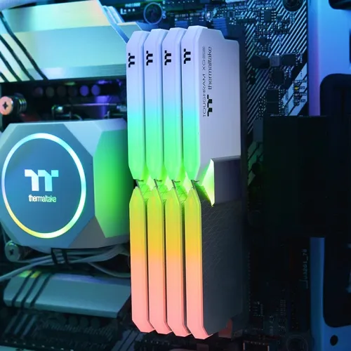 Thermaltake Toughram XG RGB 16GB (2 x 8GB) DDR4 4400 MHz, CL19 - memory, White