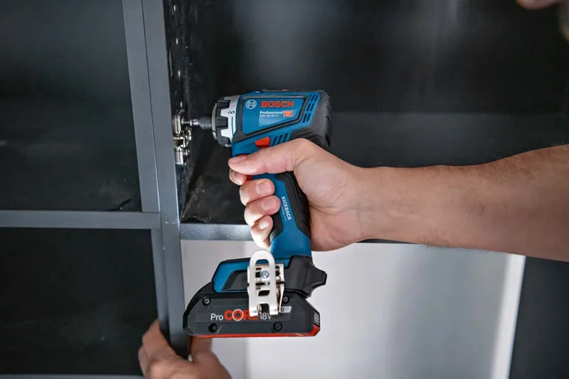 Bosch cordless drill/driver GSR 18V-90 FC Professional, 18Volt (blue/black, 2x battery ProCORE18V 4.0Ah, in L-BOXX)