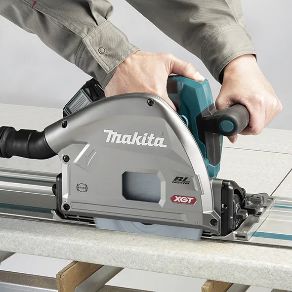 Makita cordless plunge-cut saw 56mm SP001GZ03 40V
