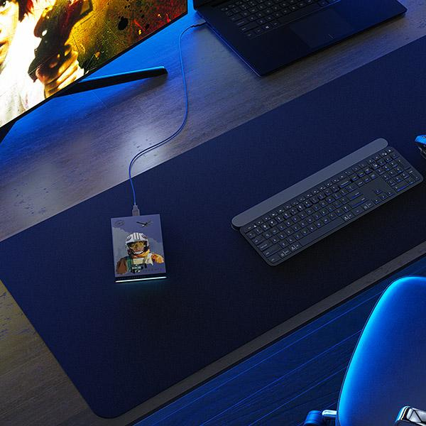 Seagate Luke Skywalker&trade; Special Edition FireCuda  2 TB - extern h&aring;rddisk, Svart