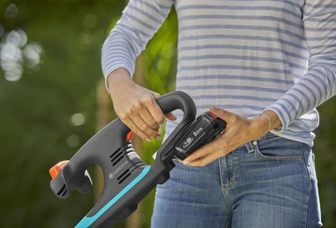 Gardena Cordless Hedge Trimmer EasyCut 40/18V P4A solo, 18V (dark grey/turquoise, without battery and charger, POWER FOR ALL ALLIANCE)