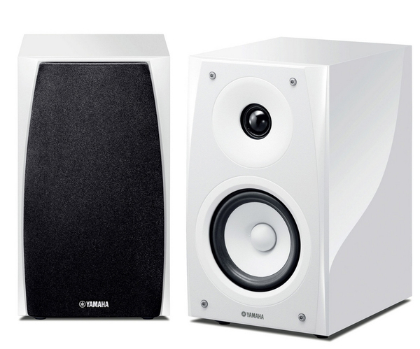 YAMAHA NS-BP182PW hyllykaiuttimet. 2-tie rakenne. Max.tehonkesto 110W.