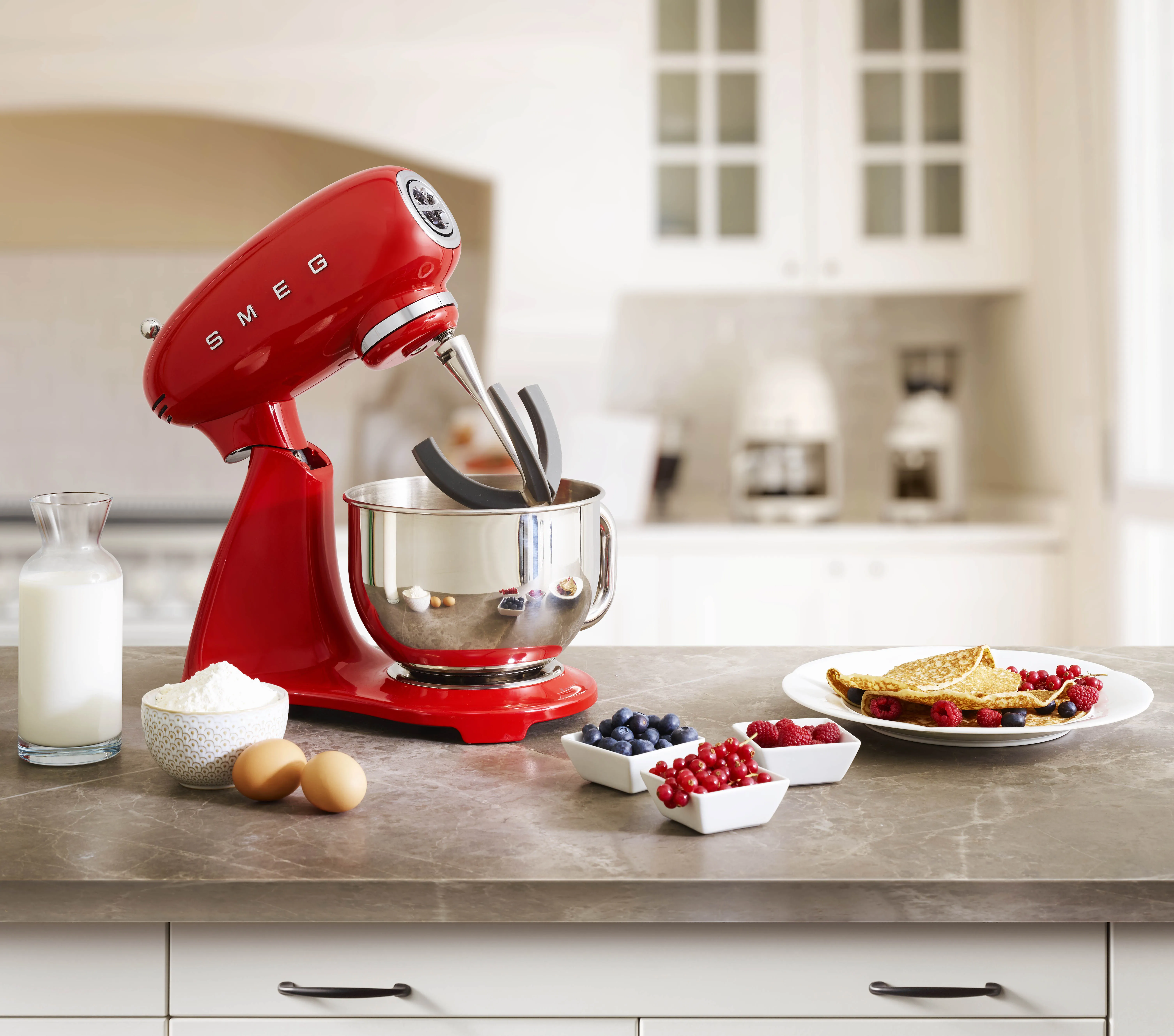 Smeg 50's Style -yleiskone, Punainen